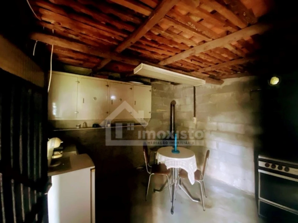 Quinta T1 para Venda em Castanheira de Pêra e Coentral Foto 9