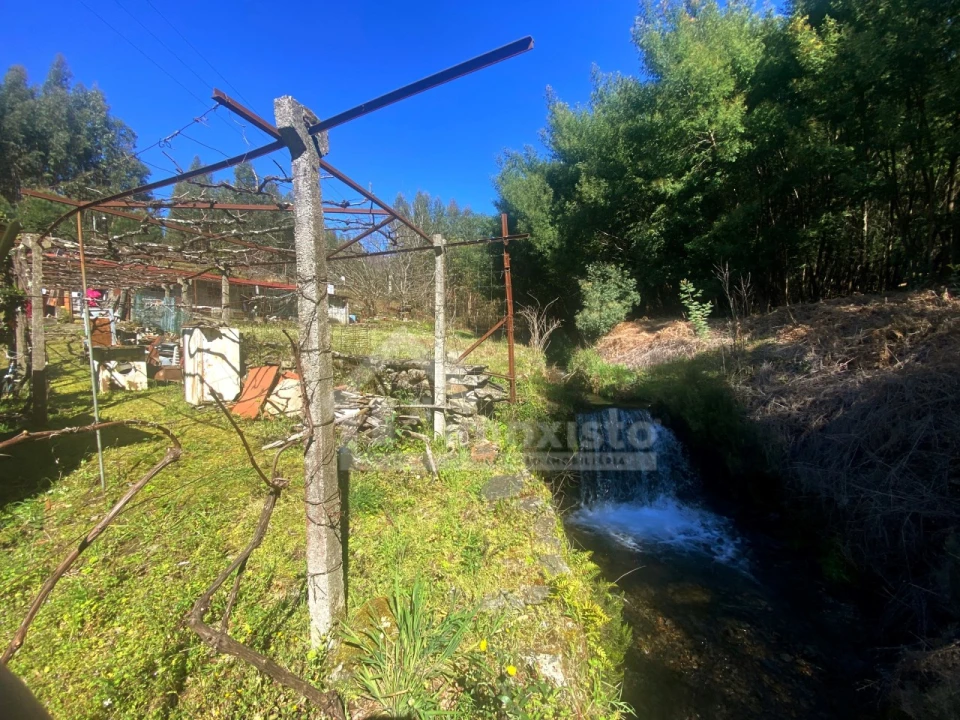 Quinta T1 para Venda em Castanheira de Pêra e Coentral Foto 1