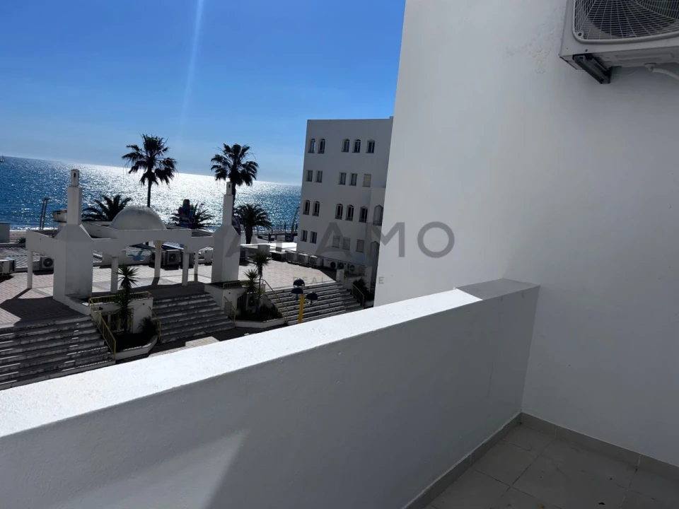 Apartamento T2 para Venda em Quarteira Foto 6
