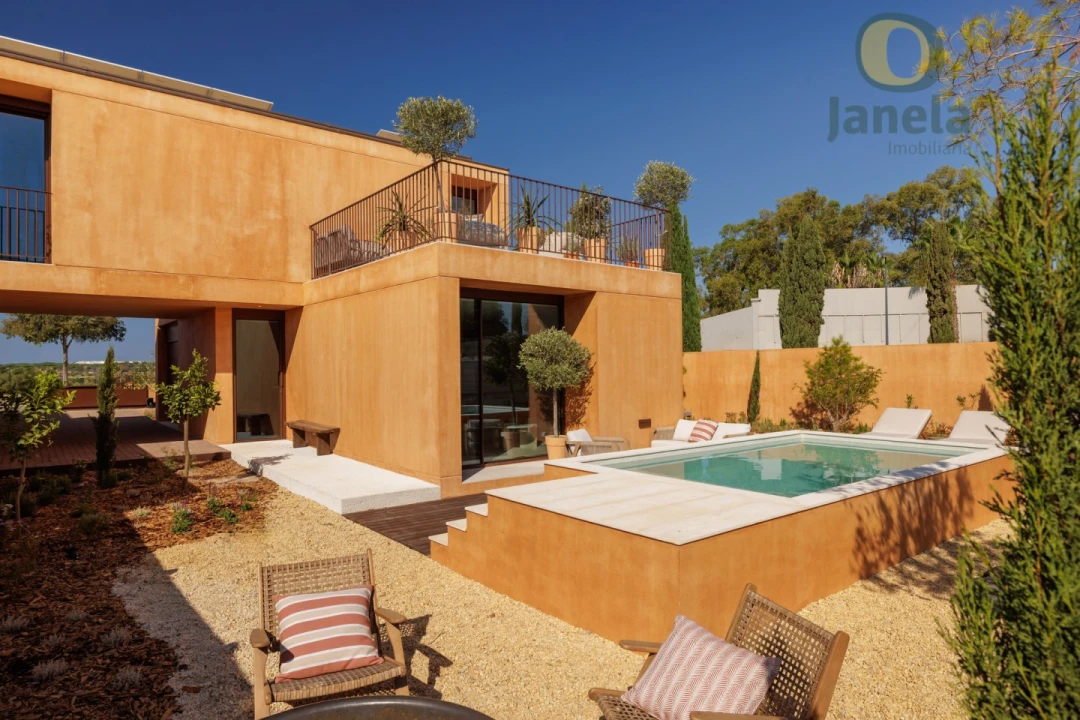 Moradia T2 para Venda em Quarteira Foto 3