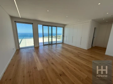 Moradia T3 para Venda em São Martinho