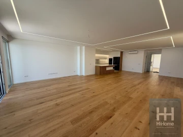 Moradia T3 para Venda em São Martinho