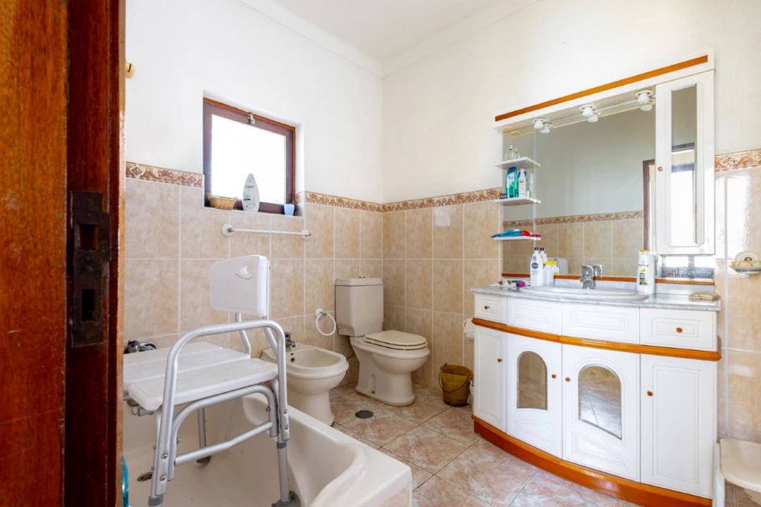 Moradia T6 para Venda em São Pedro Foto 11