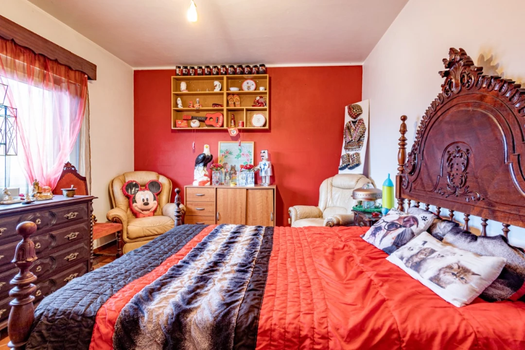 Moradia T4 para Venda em Marinha das Ondas Foto 17