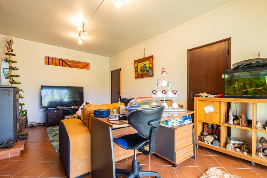 Moradia T4 para Venda em Marinha das Ondas Foto 21