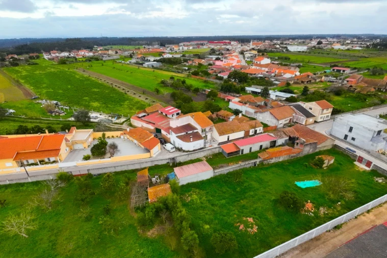 Moradia T4 para Venda em Marinha das Ondas Foto 26