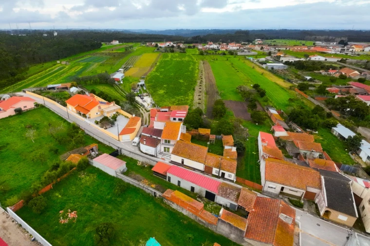 Moradia T4 para Venda em Marinha das Ondas Foto 27