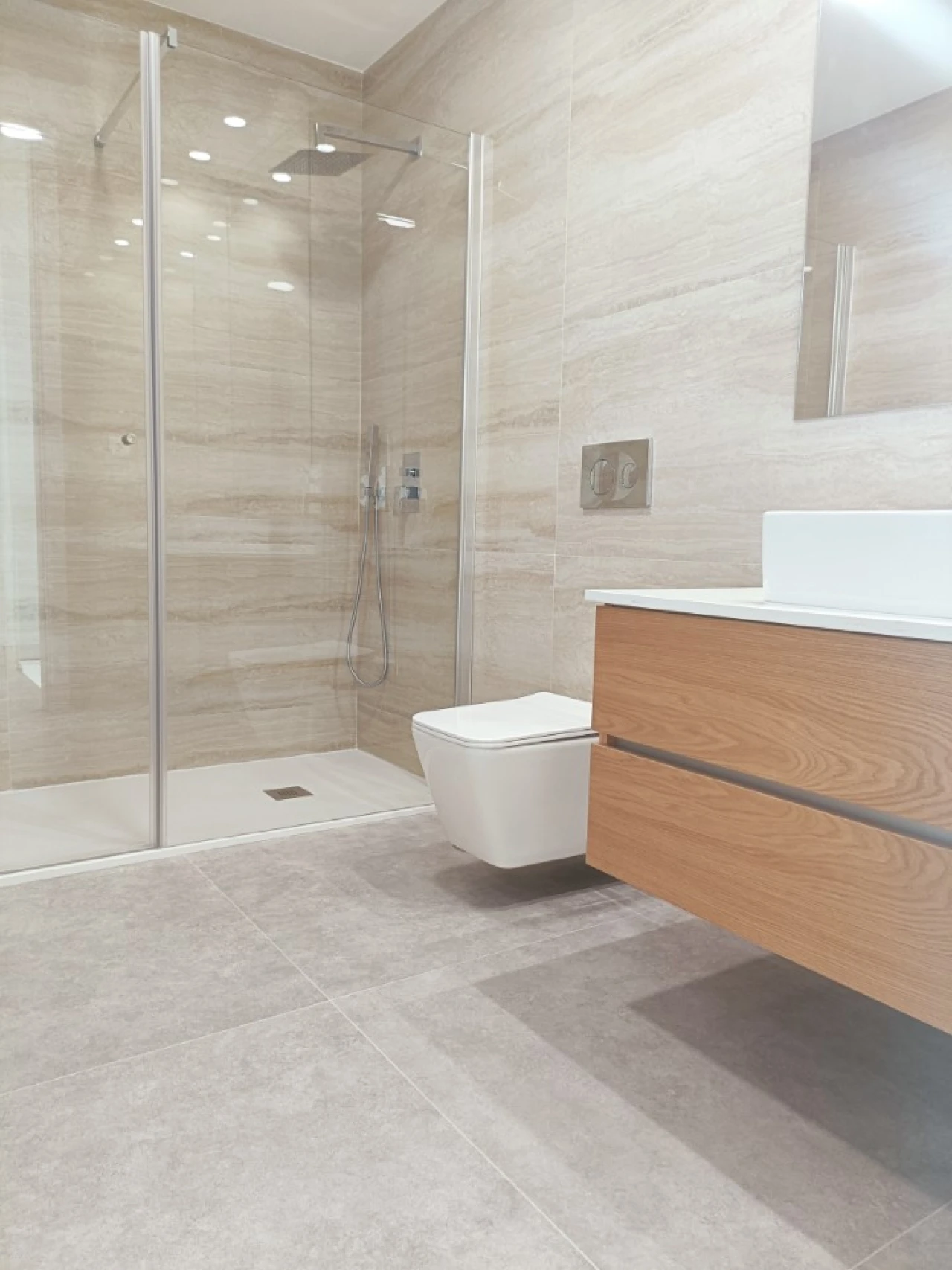 Moradia T5 para Venda em Marvila, Ribeira Santarém, São Salvador, São Nicolau Foto 16