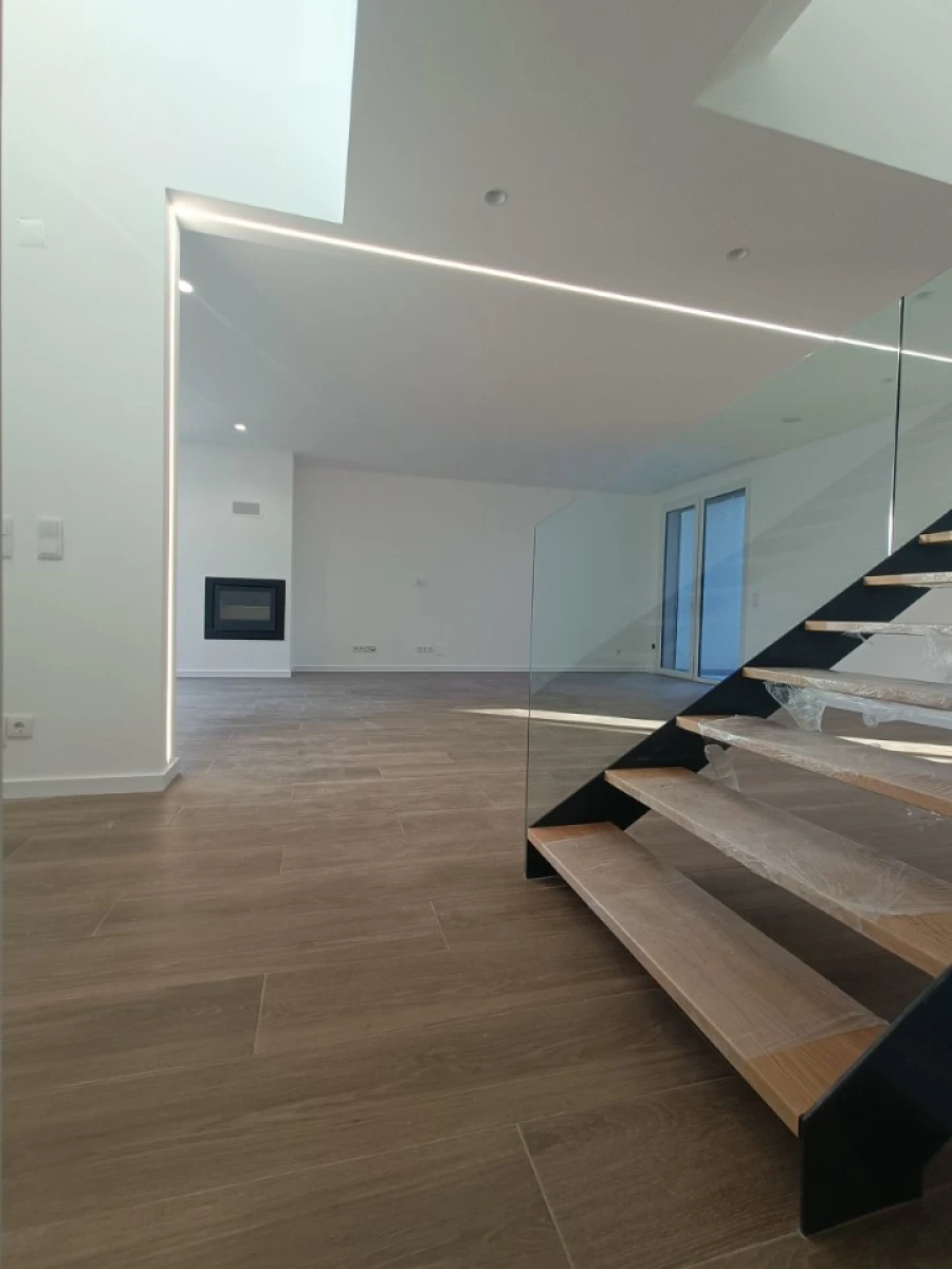 Moradia T5 para Venda em Marvila, Ribeira Santarém, São Salvador, São Nicolau Foto 7