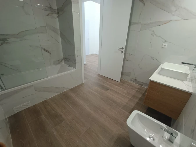 Moradia T5 para Venda em Marvila, Ribeira Santarém, São Salvador, São Nicolau Foto 11