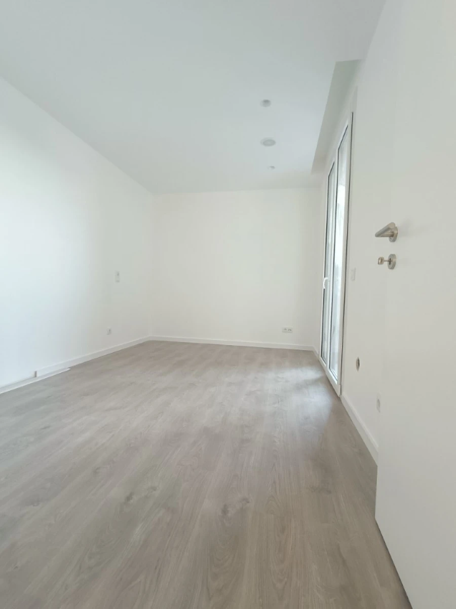 Moradia T5 para Venda em Marvila, Ribeira Santarém, São Salvador, São Nicolau Foto 12