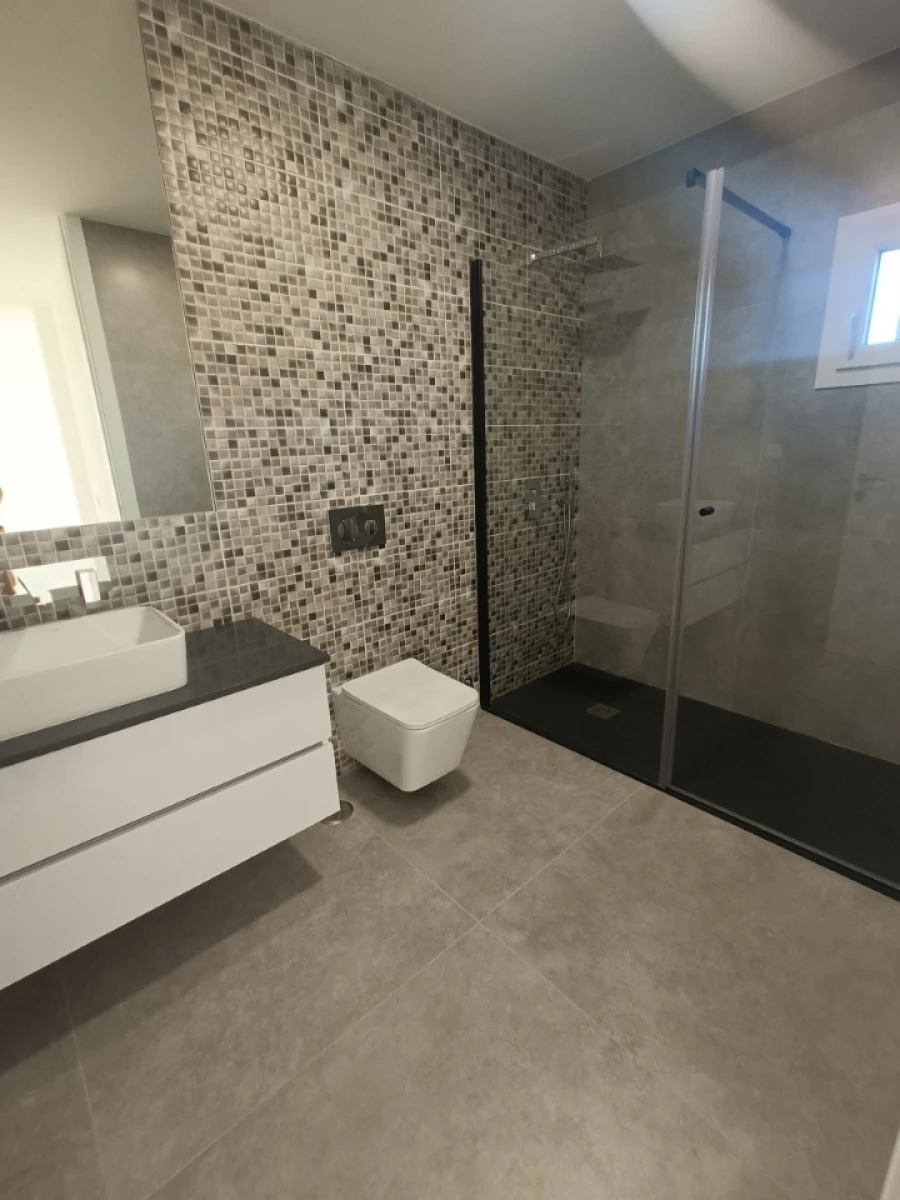 Moradia T5 para Venda em Marvila, Ribeira Santarém, São Salvador, São Nicolau Foto 22