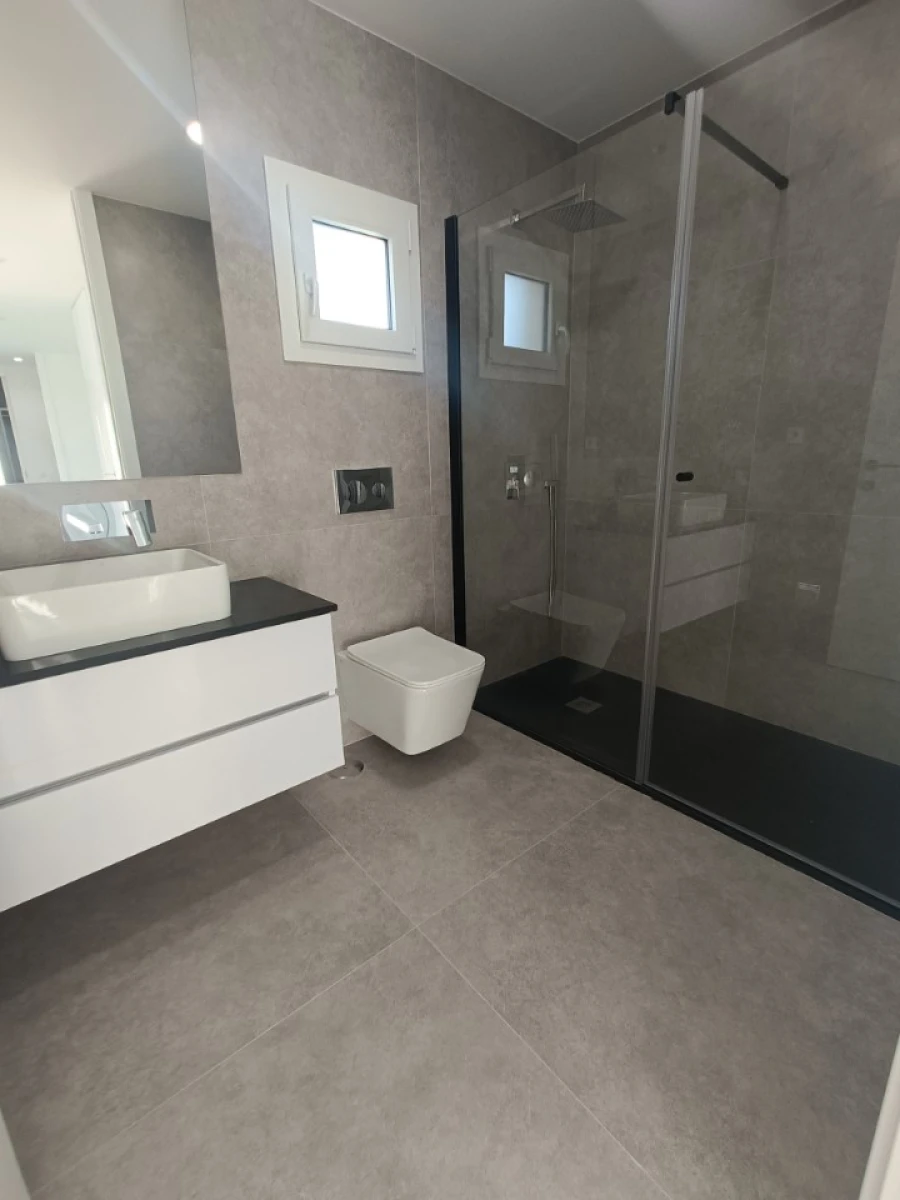 Moradia T5 para Venda em Marvila, Ribeira Santarém, São Salvador, São Nicolau Foto 25