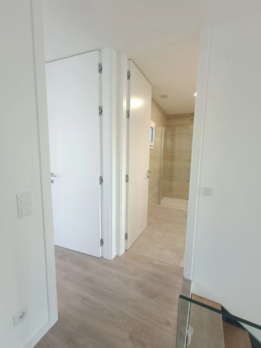 Moradia T5 para Venda em Marvila, Ribeira Santarém, São Salvador, São Nicolau Foto 27