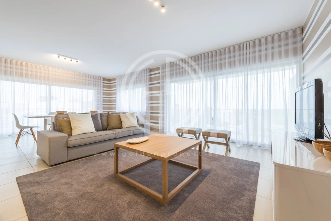 Apartamento T2 para Venda em Quarteira Foto 7