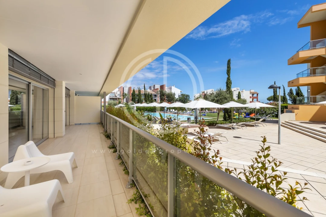 Apartamento T2 para Venda em Quarteira Foto 18