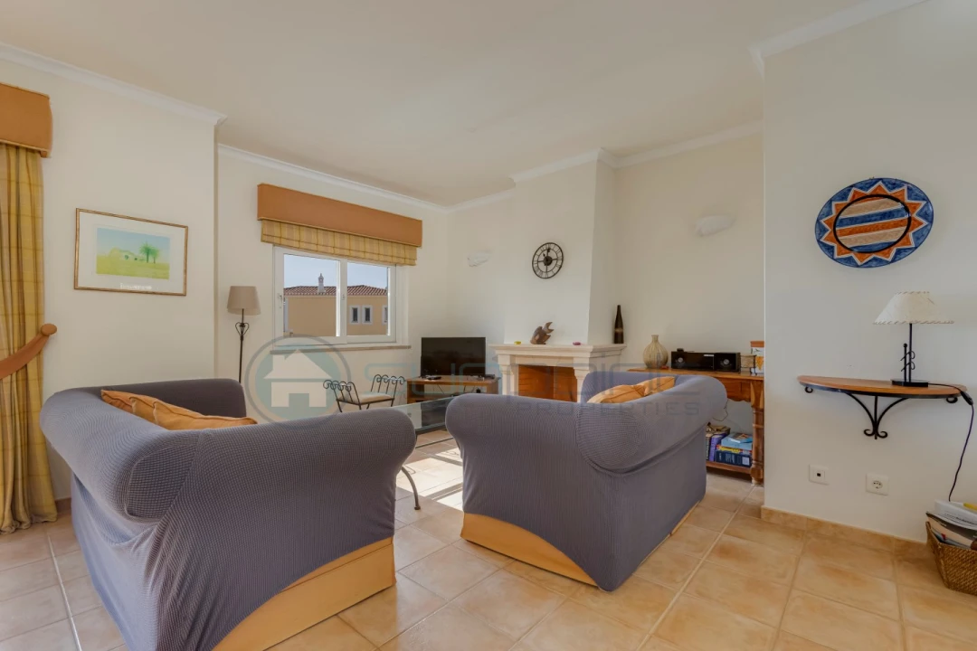 Moradia T3 para Venda em Luz Foto 10