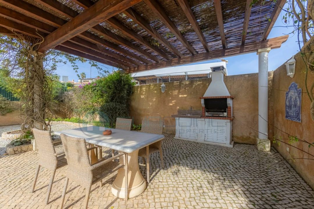 Moradia T3 para Venda em Luz Foto 17