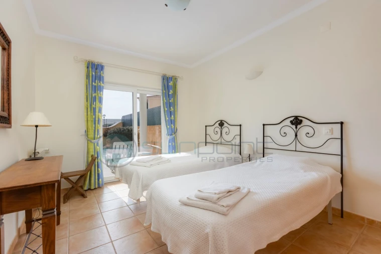 Moradia T3 para Venda em Luz Foto 24