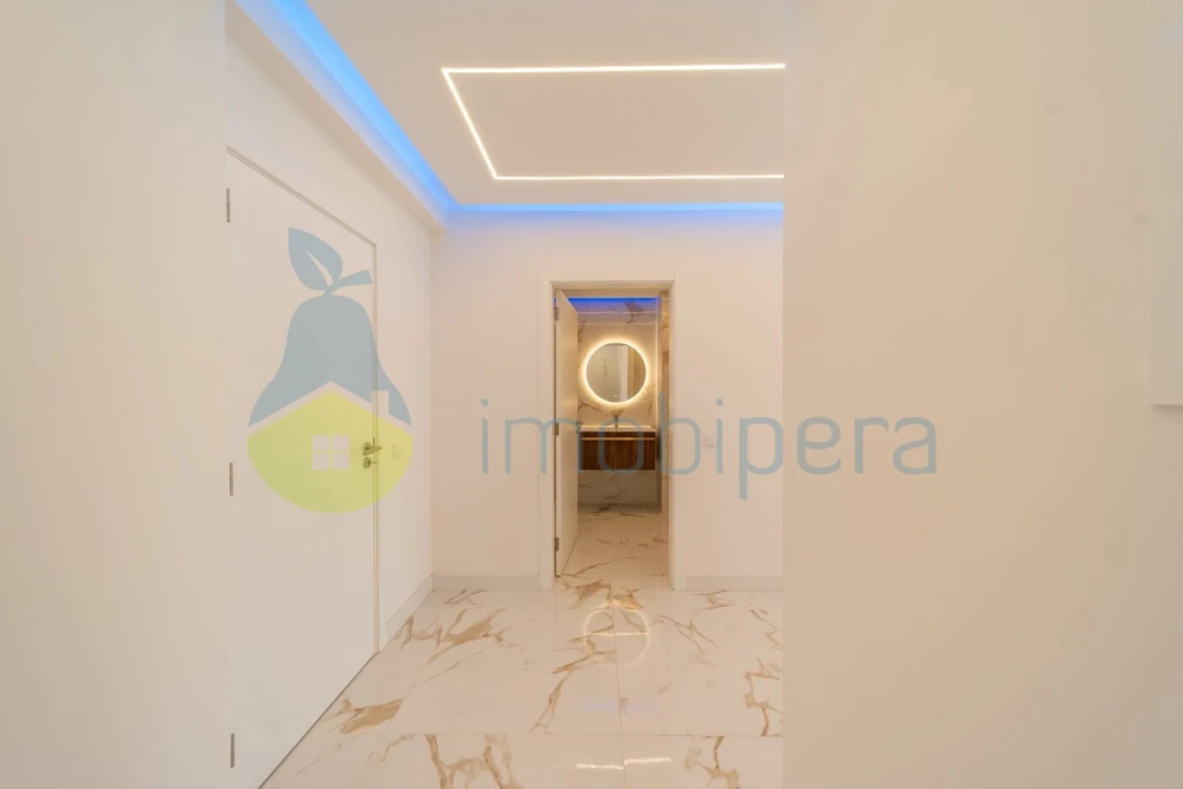Apartamento T2 para Venda em Quarteira Foto 3