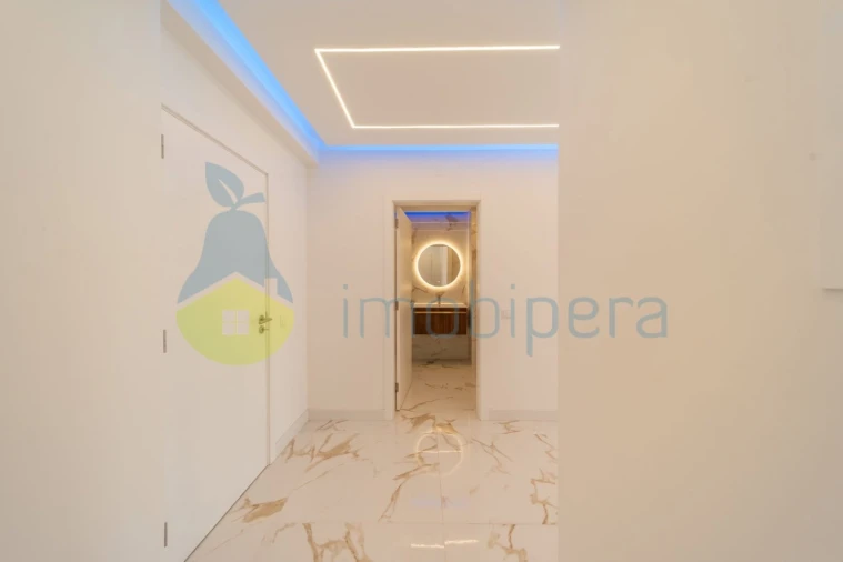 Apartamento T2 para Venda em Quarteira Foto 3