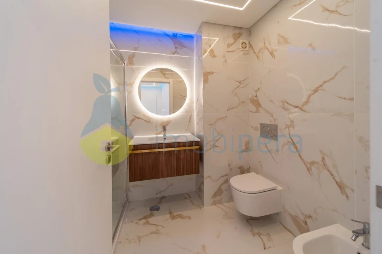Apartamento T2 para Venda em Quarteira Foto 17
