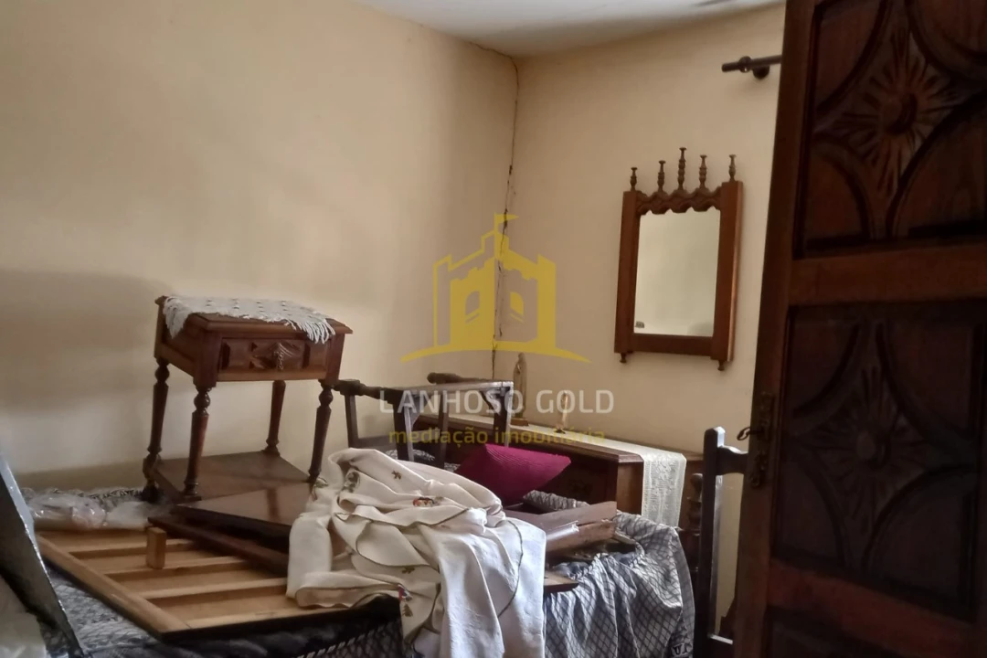 Moradia T4 para Venda em Pedralva Foto 5