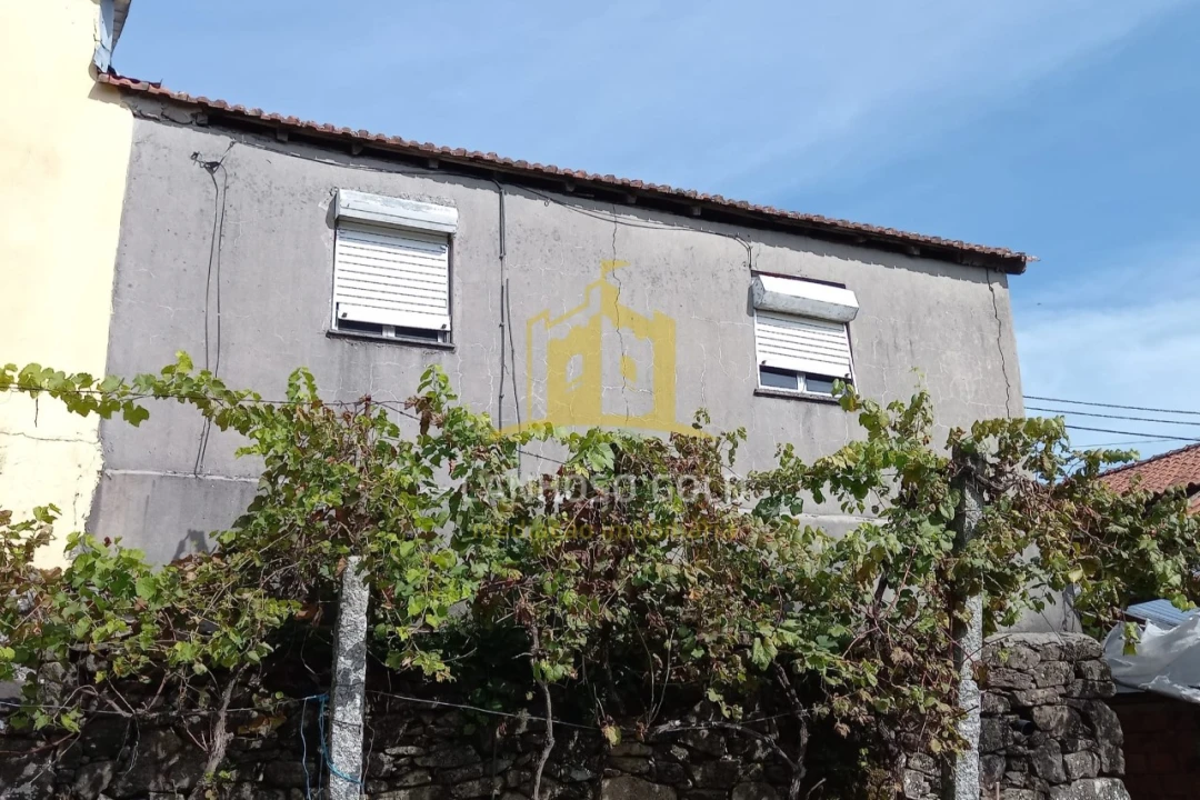 Moradia T4 para Venda em Pedralva Foto 12