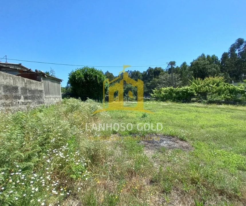 Terreno para Venda em Lanhoso Foto 7