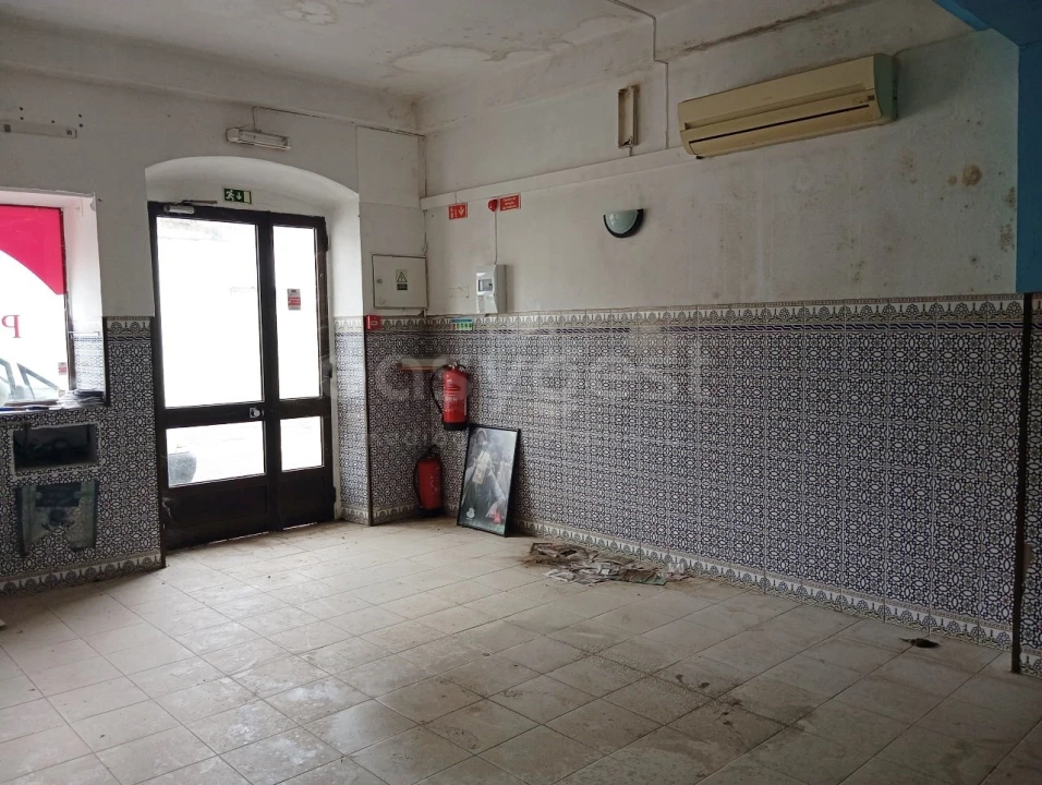 Negócio para Venda em Baleizão Foto 5