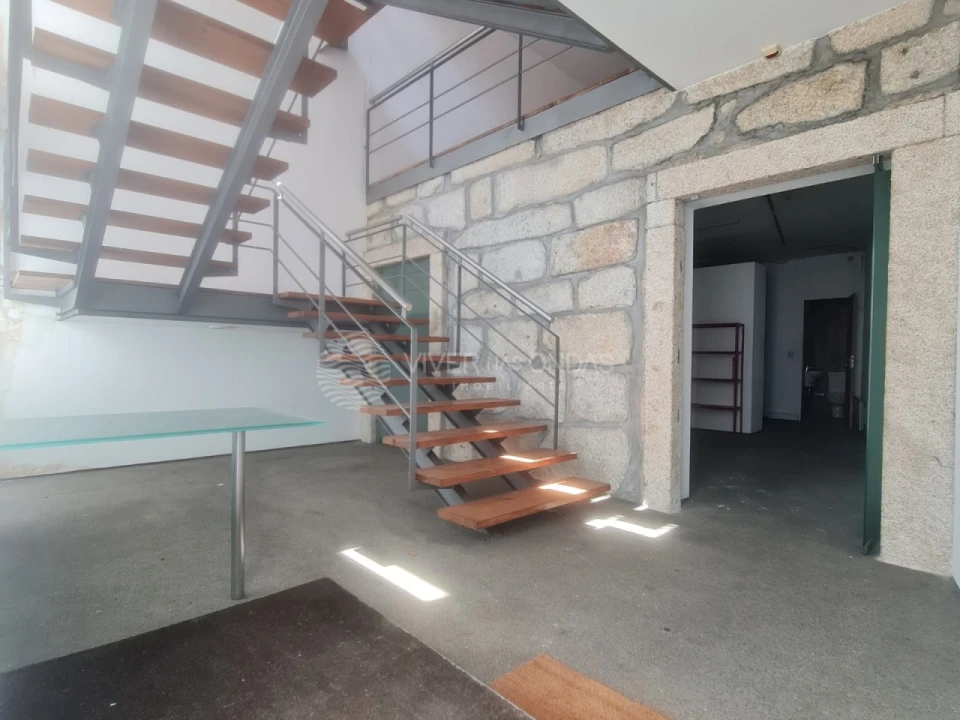 Prédio para Venda em Lordelo do Ouro e Massarelos Foto 2