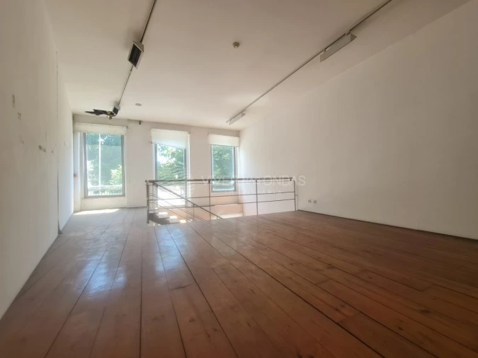 Prédio para Venda em Lordelo do Ouro e Massarelos Foto 9