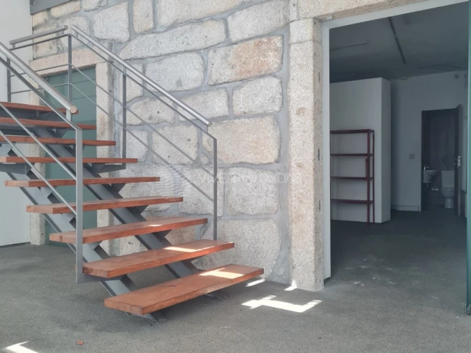 Prédio para Venda em Lordelo do Ouro e Massarelos Foto 7