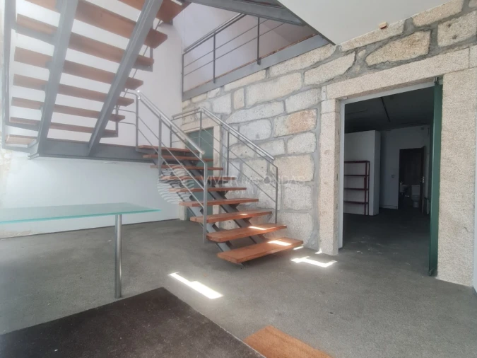 Prédio para Venda em Lordelo do Ouro e Massarelos Foto 2