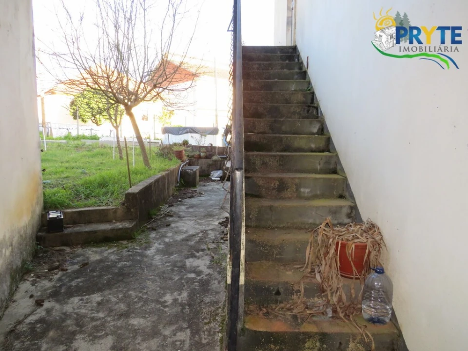 Moradia T3 para Venda em Cabeçudo Foto 6