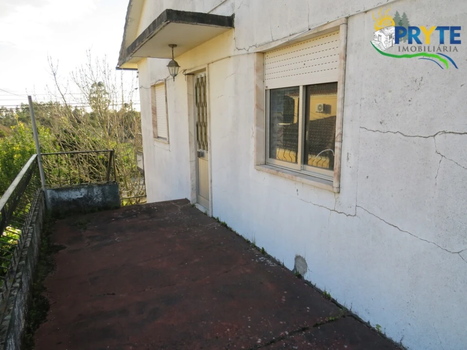 Moradia T3 para Venda em Cabeçudo Foto 8