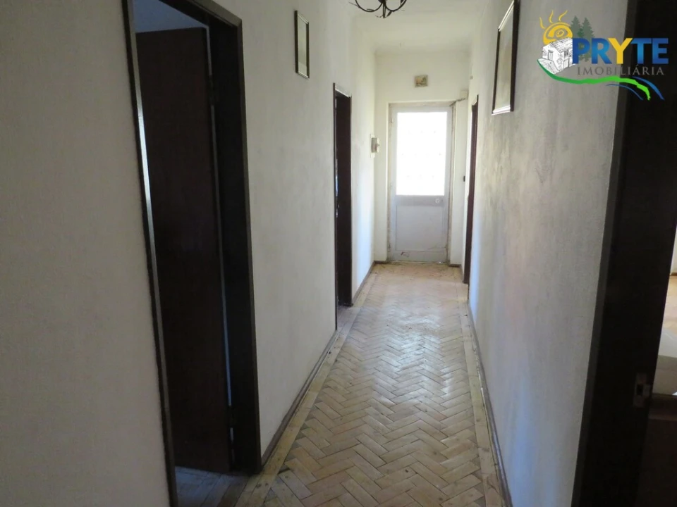 Moradia T3 para Venda em Cabeçudo Foto 23