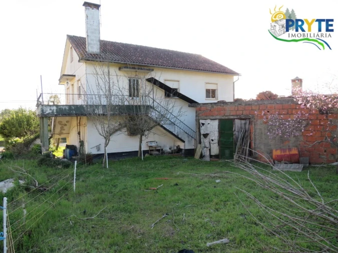 Moradia T3 para Venda em Cabeçudo Foto 3