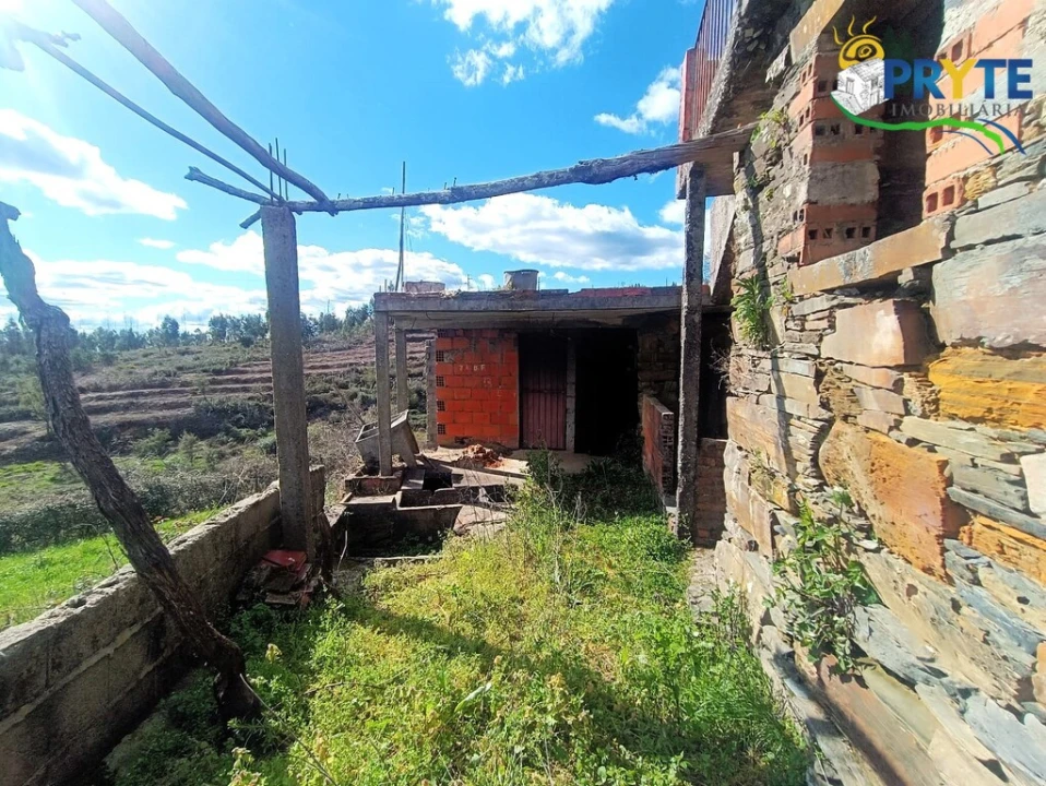 Moradia T3 para Venda em Ermida e Figueiredo Foto 55