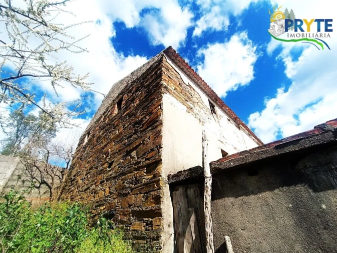 Moradia T3 para Venda em Ermida e Figueiredo Foto 9