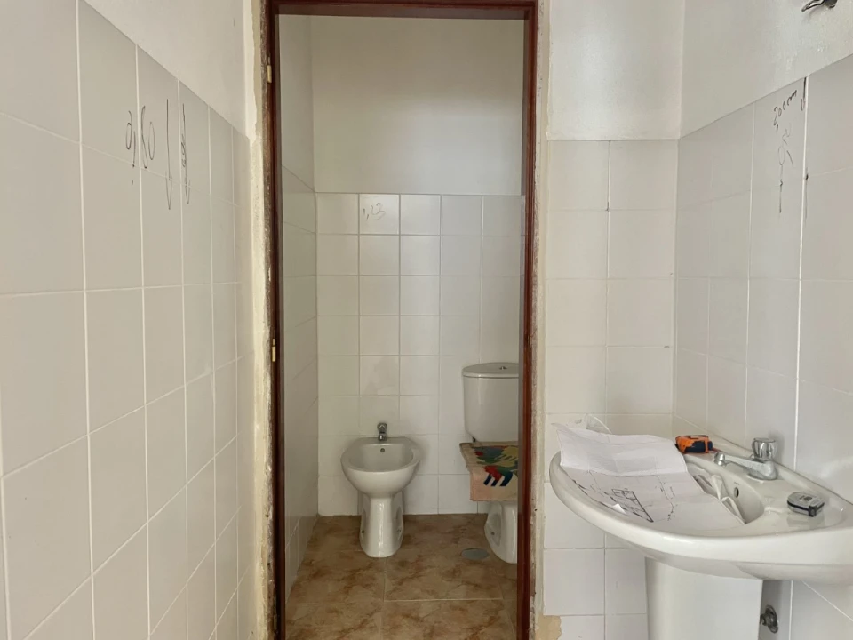 Loja para Venda em Reguengo Grande Foto 5