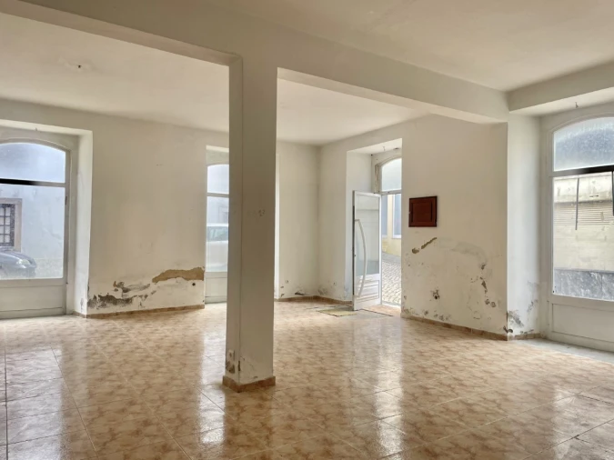 Loja para Venda em Reguengo Grande