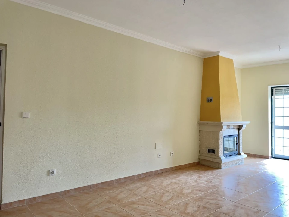 Apartamento T2 para Venda em Reguengo Grande Foto 5