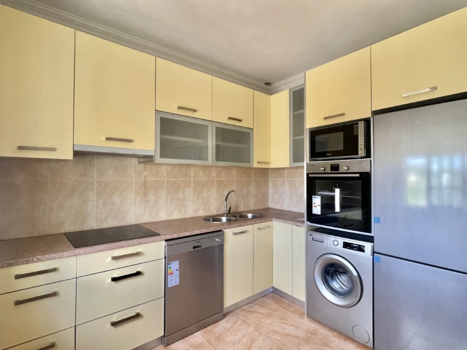 Apartamento T2 para Venda em Reguengo Grande Foto 1