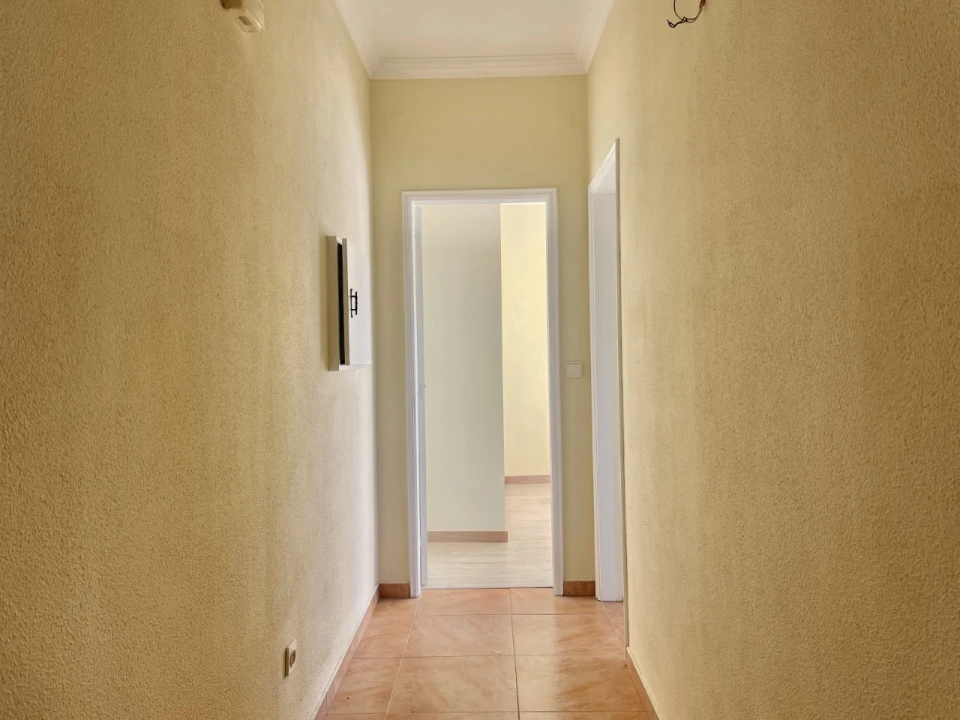 Apartamento T2 para Venda em Reguengo Grande Foto 7