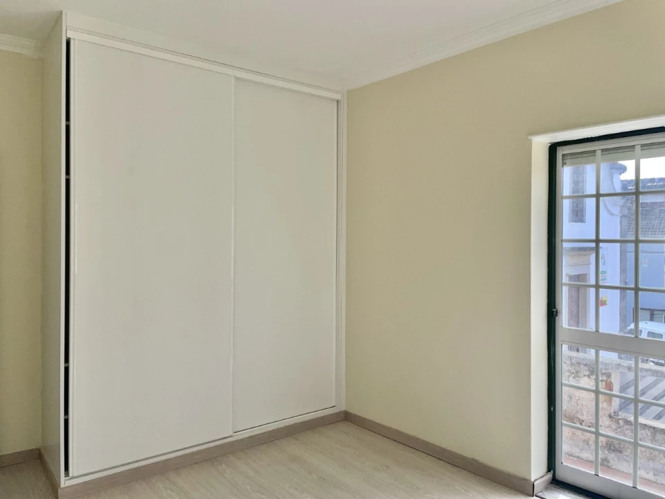 Apartamento T2 para Venda em Reguengo Grande Foto 11