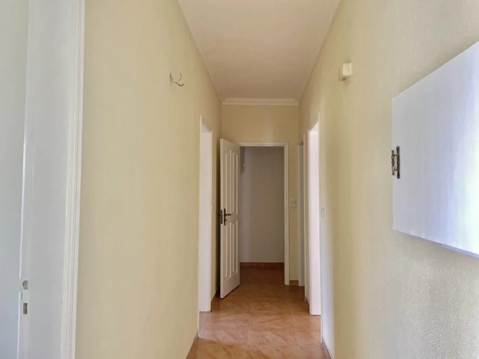 Apartamento T2 para Venda em Reguengo Grande Foto 6