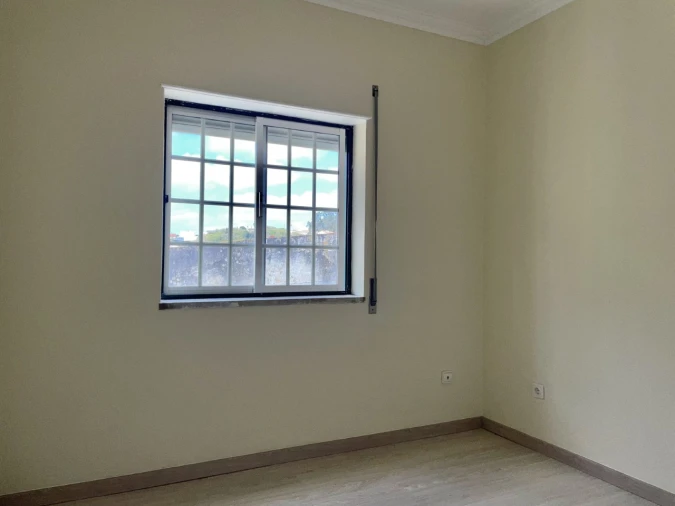 Apartamento T2 para Venda em Reguengo Grande Foto 9