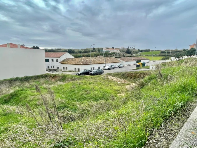 Prédio para Venda em Reguengo Grande Foto 10