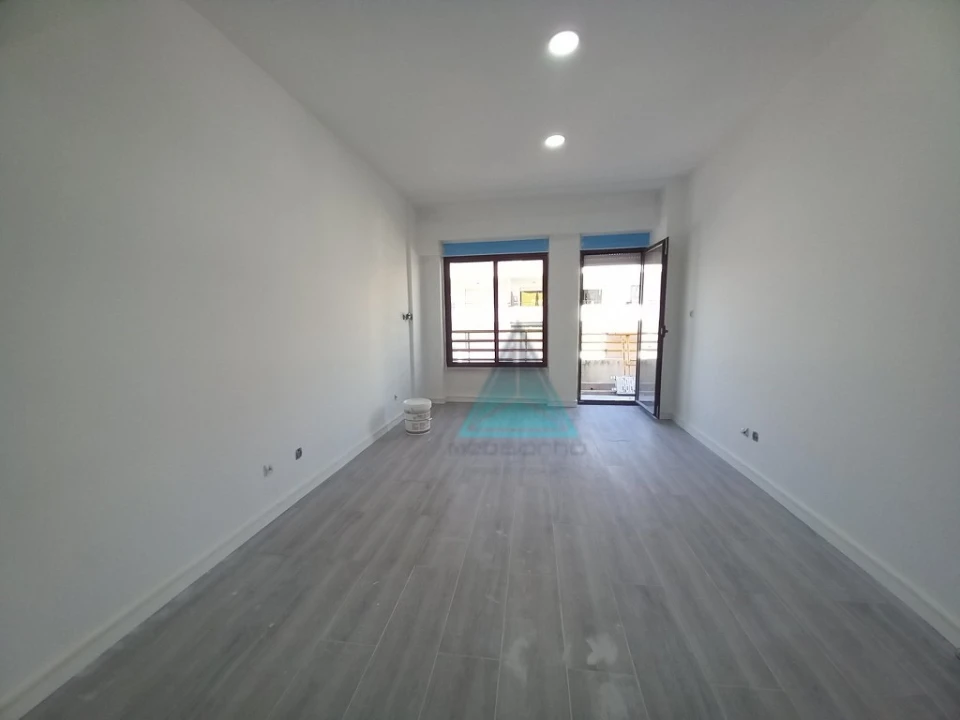 Apartamento T3 para Venda em Costa da Caparica Foto 3